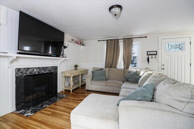 02-Living Room