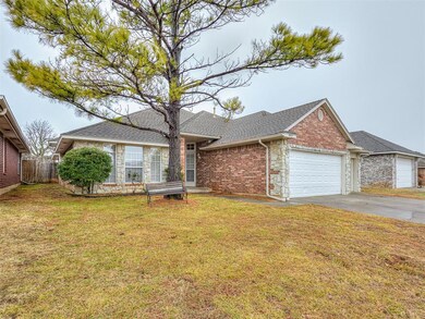 8821 Lilly Ln, Oklahoma City, OK 73135 - photo 4