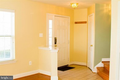 12813 Clarks Crossing Dr, Clarksburg, MD 20871 - photo 3