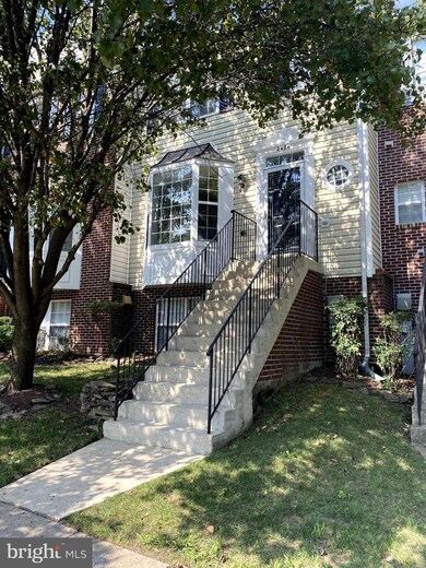 2484 Revere Ct unit 27B, Crofton, MD 21114 - photo 2