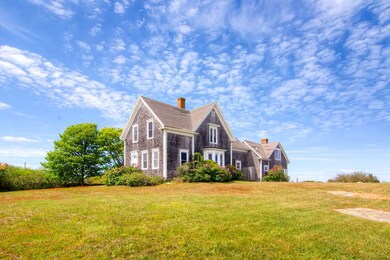 Chilmark antique house and barn
