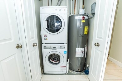 Regatta Riverview Residences unit 2122, Cambridge, MA 02141 - photo 5