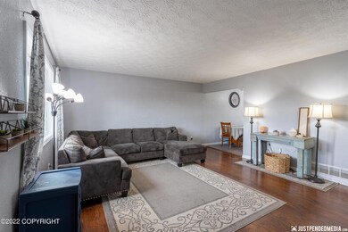 Welcome home to 511 W 89th!