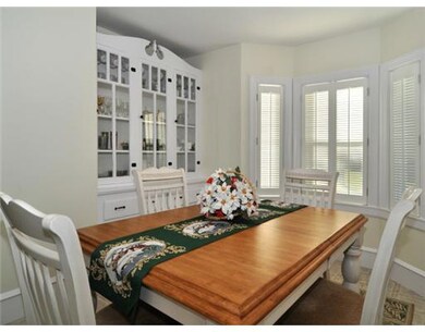 17 Blossom St, West Warwick, RI 02893 - photo 4