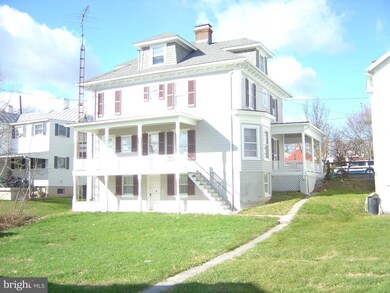 305 Main St, New Windsor, MD 21776 - photo 5