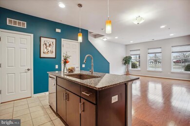 3030 Rittenhouse Cir unit 39, Fairfax, VA 22031 - photo 6