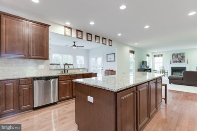 23888 Heather Meadow Dr, Ashburn, VA 20148 - photo 7