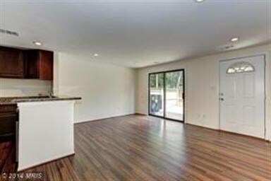 9431 Chadburn Place, Montgomery Village, MD 20886 - photo 7