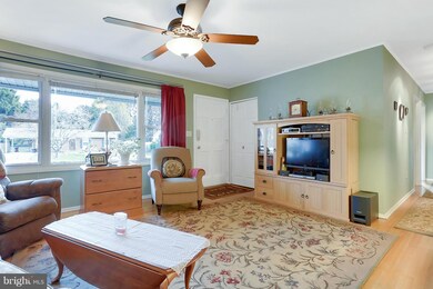 607 Lynn Way, Sykesville, MD 21784 - photo 5