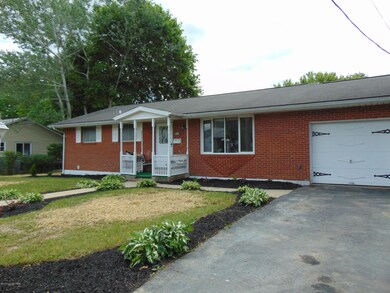 1204 Bayberry Rd, Pen Argyl, PA 18072 - photo 3