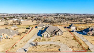 131 Ellis Spring Dr, Weatherford, TX 76085 - photo 3