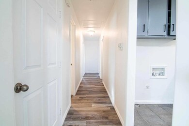 809 Glenda Dr unit B, Bedford, TX 76022 - photo 6