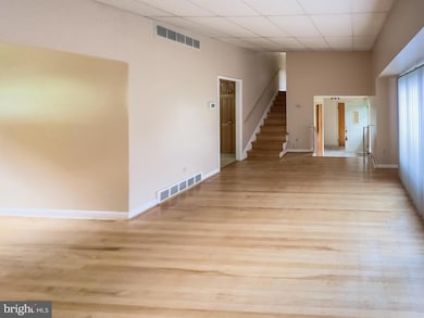 532 Englewood Dr, Magnolia, NJ 08049 - photo 6