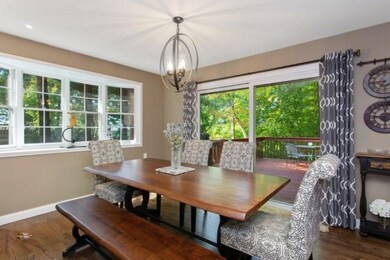 07_146HigmanParkHill_2_DiningRoom_LowRes
