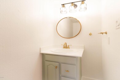 1/2 bath