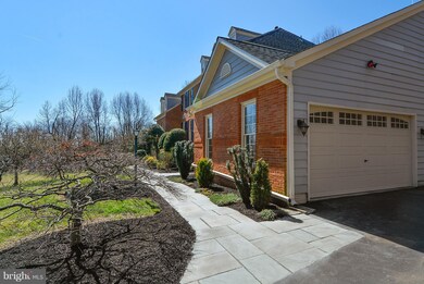 21308 Glendevon Ct, Germantown, MD 20876 - photo 3