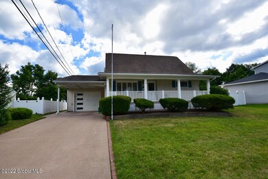 2 Huckleberry Ln, Albany, NY 12205 - photo 2
