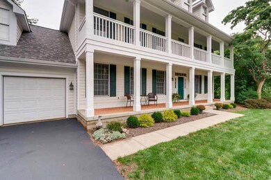 Exterior Front Entry