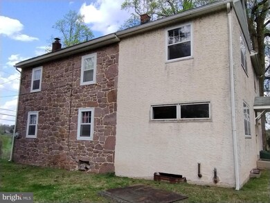 1966 Shenkel Rd, Pottstown, PA 19465 - photo 3