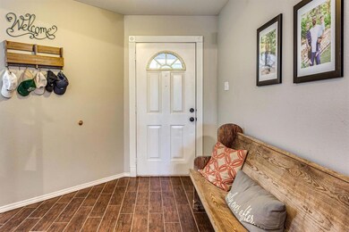 104 Greenwood Oaks Dr, Weatherford, TX 76088 - photo 6