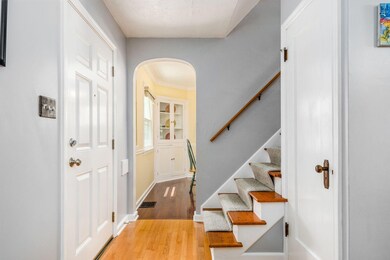 007_66d8_L 540 Richards Rd012