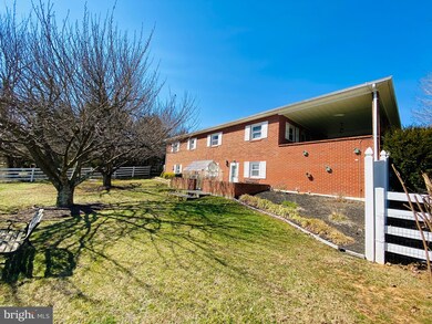 77 Gun Barrel Rd, White Post, VA 22663 - photo 2