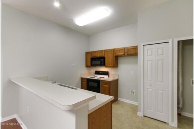 5101 Playpen Dr unit 65, Jacksonville, FL 32210 - photo 6