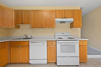 92 Hamden Ave unit 4, Waterbury, CT 06704 - photo 6