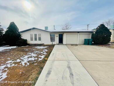 E7DF2C39-A121-4300-BAF4-01722E73CCA8