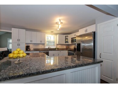 149 Litchfield Rd, Londonderry, NH 03053 - photo 4