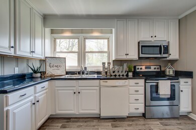 104 Whiteside St, Shelbyville, TN 37160 - photo 5