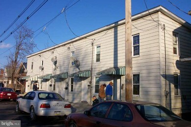 240 S 3rd St, Chambersburg, PA 17201 - photo 4