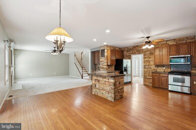 131 Brush Everard Ct, Stafford, VA 22554 - photo 6