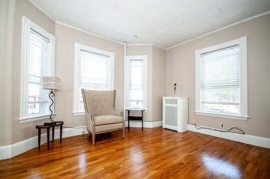 18 Pomeroy St, Allston, MA 02134 - photo 5