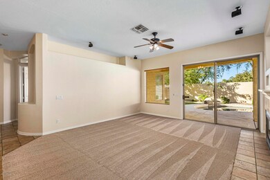 005-820 W Oriole Way001