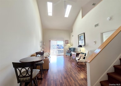 47 Anchor St unit Y, Freeport, NY 11520 - photo 6