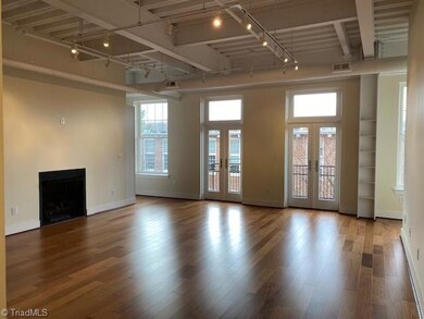 LR view from foyer