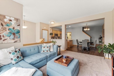 2418 Eagle Trace Ln, Woodbury, MN 55129 - photo 7