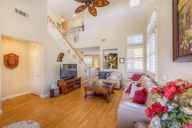 Beautiful neutral paint accented by loads of natur