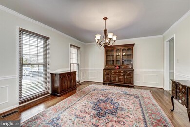 15217 Jones Ln, Gaithersburg, MD 20878 - photo 7