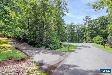 1767 Honeysuckle Ln, Charlottesville, VA 22902 - photo 4