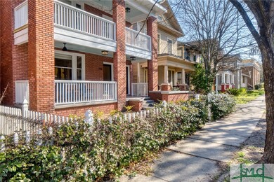 228 W 38th St, Savannah, GA 31401 - photo 2