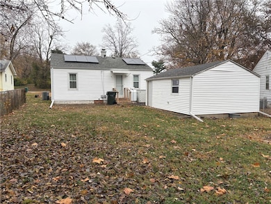 1345 S Silas St, Decatur, IL 62521 - photo 7