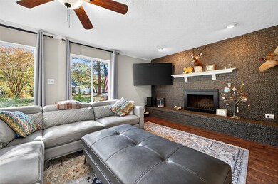 329 Comanche Dr, Gainesville, TX 76240 - photo 7