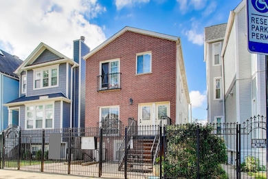 1940 N Ridgeway Ave unit 2, Chicago, IL 60647 - photo 3