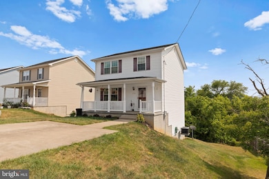 476 Thompson St, Strasburg, VA 22657 - photo 3