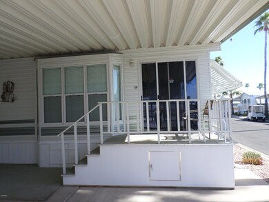 FRONT ENTRY DECK
