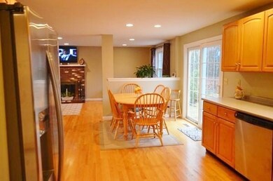 48 Wexford Dr, Mansfield, MA 02048 - photo 3