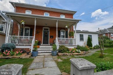 19 N 2nd St, Souderton, PA 18964 - photo 2