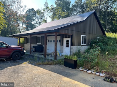 594 Truce Rd, New Providence, PA 17560 - photo 2